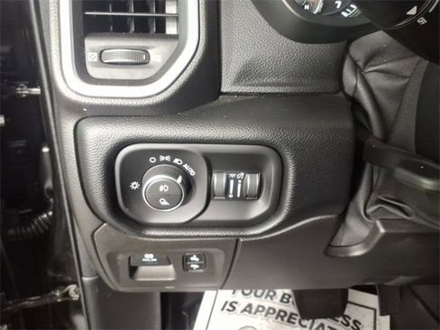 Used 2019 RAM 1500 Laramie image 16