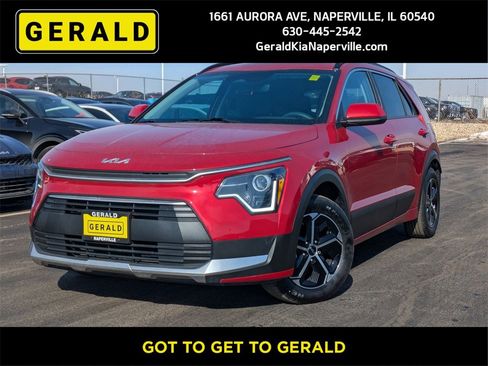 Certified 2024 Kia Niro LX image 1