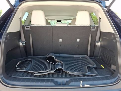 Used 2025 Toyota Grand Highlander AWD image 29