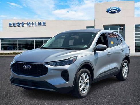 Used 2023 Ford Escape Active w/ Tech Pack #2 AWD/4WD image 6
