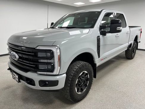 Used 2025 Ford F350 Platinum w/ Tremor Off-Road Package image 5