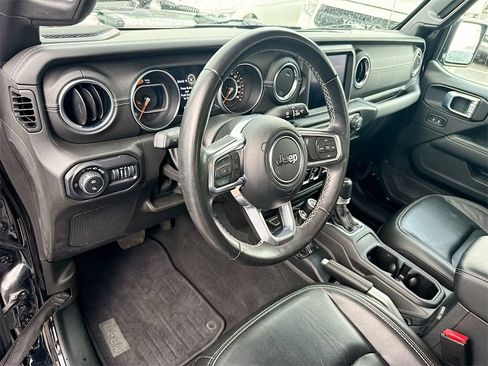 Used 2022 Jeep Gladiator Overland w/ Popular Equipment Package image 10
