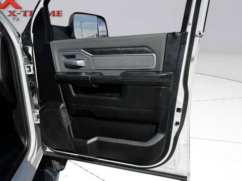 Used 2019 RAM 3500 Big Horn image 53