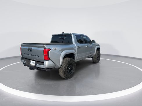 Used 2025 Toyota Tacoma TRD Sport image 9