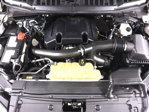 Used 2020 Ford F150 Lariat w/ Trailer Tow Package image 50