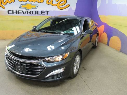 Used 2019 Chevrolet Malibu RS FWD image 4