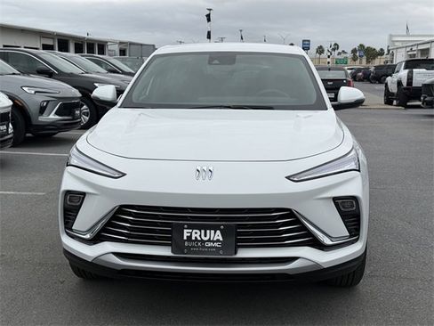 New 2026 Buick Envista Preferred image 2