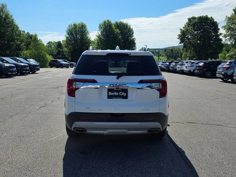 Used 2023 GMC Acadia SLT AWD/4WD image 7
