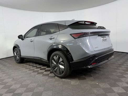 Used 2023 Nissan Ariya AWD image 10