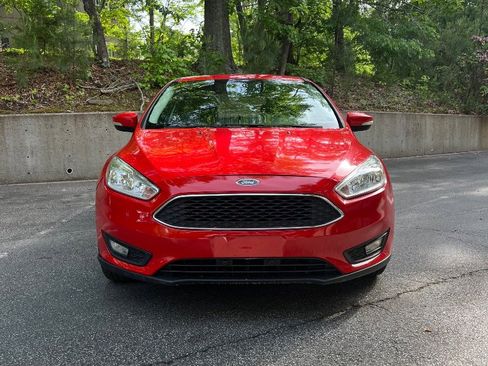 Used 2015 Ford Focus SE w/ SE Ecoboost Package FWD image 8