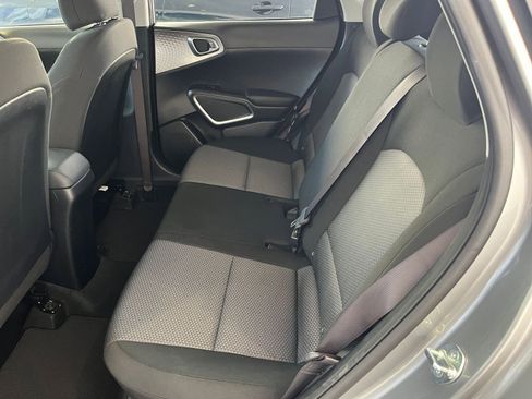 Used 2025 Kia Soul LX w/ LX Technology Package image 25