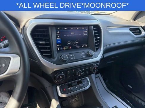 Used 2023 GMC Acadia SLT w/ Technology Package AWD/4WD image 29