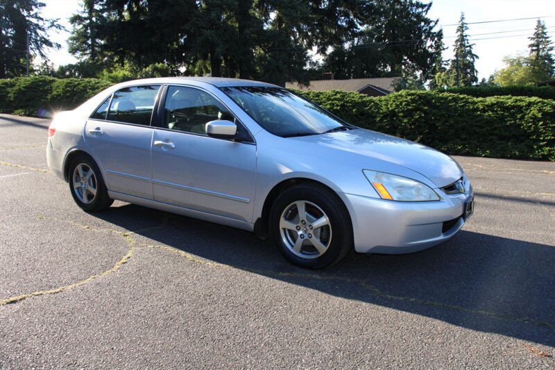 Used 2005 Honda Accord Hybrid Sedan image 2