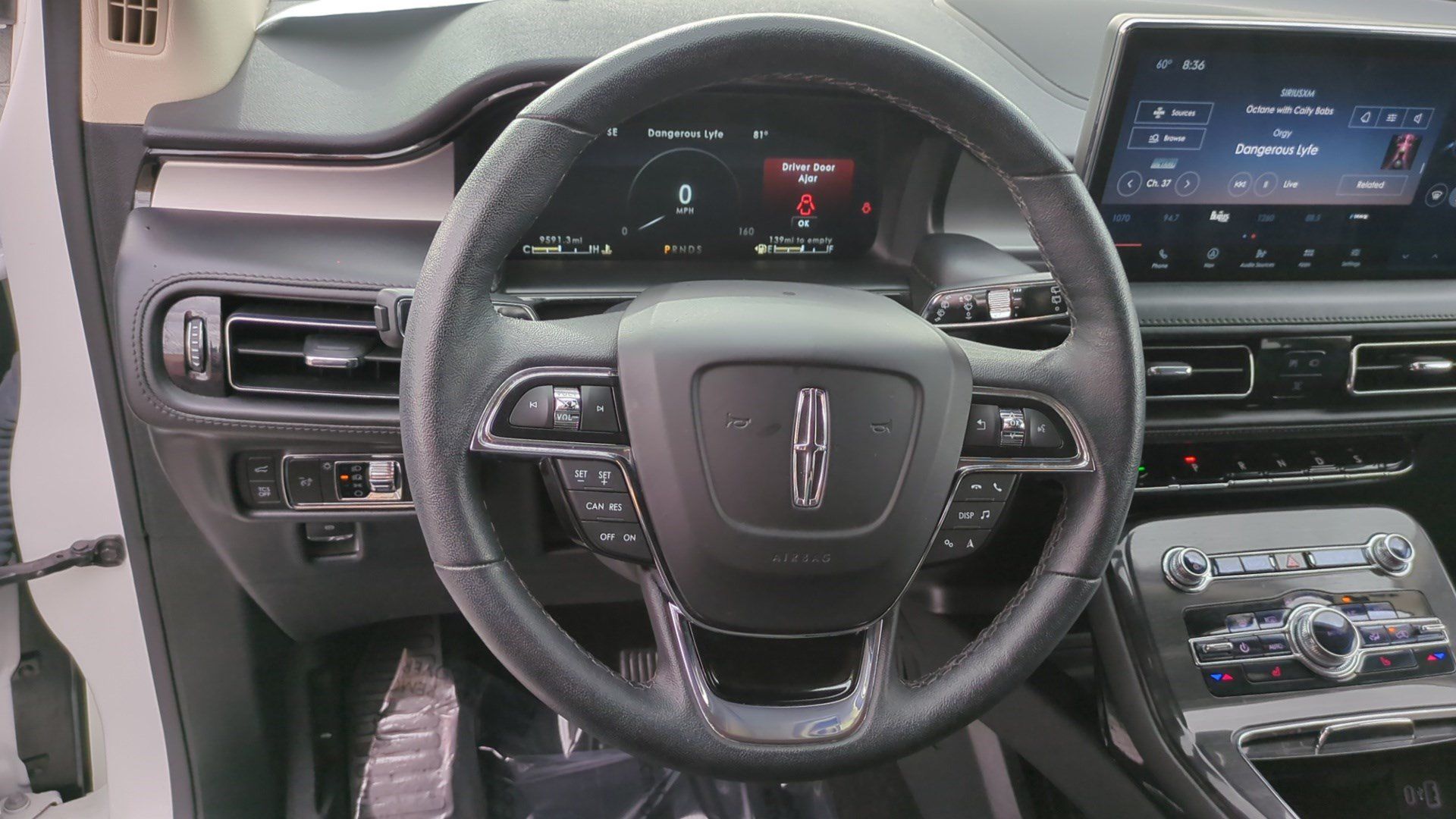 Used 2023 Lincoln Nautilus FWD w/ Premium Package image 15