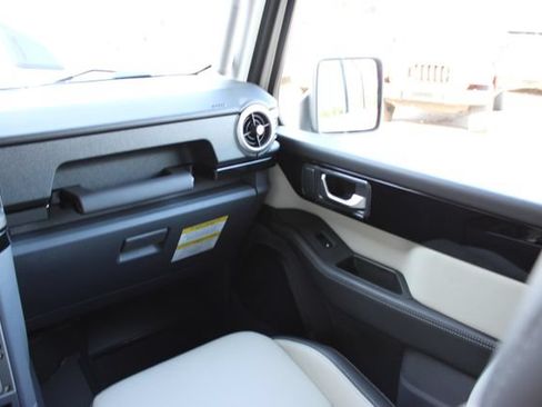 Used 2025 INEOS Grenadier AWD/4WD image 44