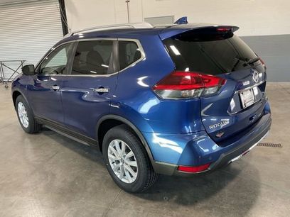 Used 2020 Nissan Rogue SV