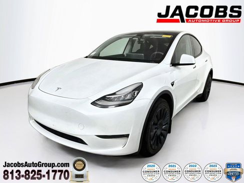 Used 2023 Tesla Model Y Long Range AWD/4WD image 1