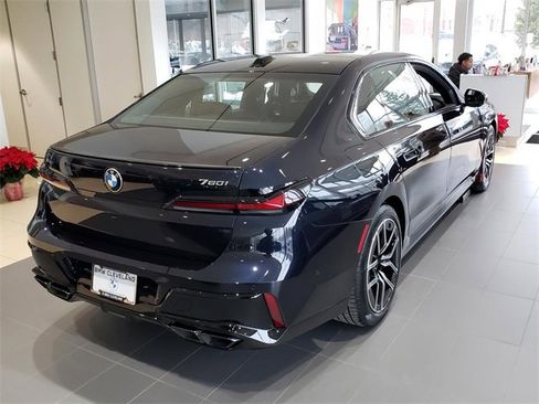 New 2026 BMW 760i xDrive image 4