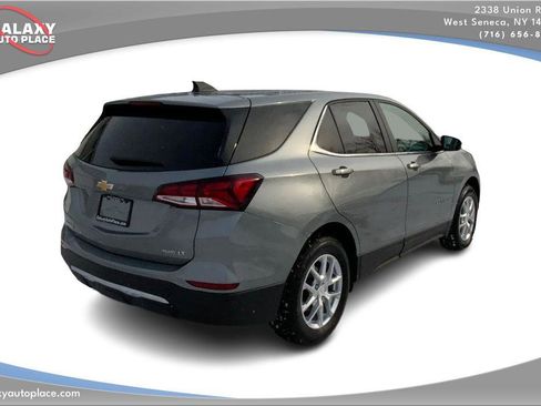 Used 2024 Chevrolet Equinox LT AWD/4WD image 5
