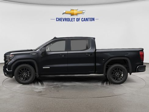 Used 2025 GMC Sierra 1500 Elevation AWD/4WD image 3