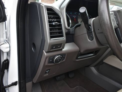 Used 2021 Ford Expedition XLT RWD image 21