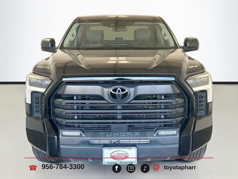 Used 2022 Toyota Tundra SR5 RWD image 2