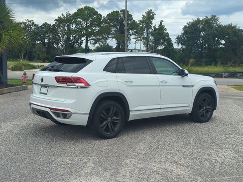 Certified 2021 Volkswagen Atlas Cross Sport SE FWD image 7