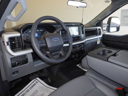 New 2026 Ford F550 4x4 Regular Cab Super Duty image 19
