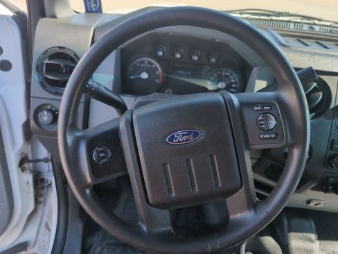 Used 2014 Ford F450 4x4 Crew Cab Super Duty image 12