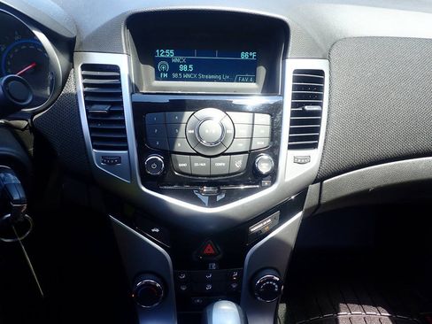 Used 2015 Chevrolet Cruze LT FWD image 5