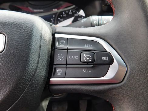 Used 2023 Jeep Compass Trailhawk image 21