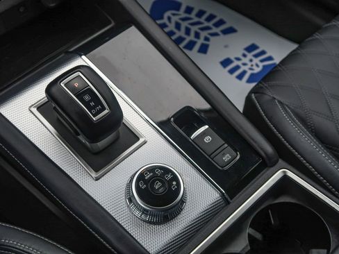 Used 2024 Mitsubishi Outlander SEL FWD image 37