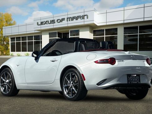 Used 2018 MAZDA MX-5 Miata Grand Touring image 3