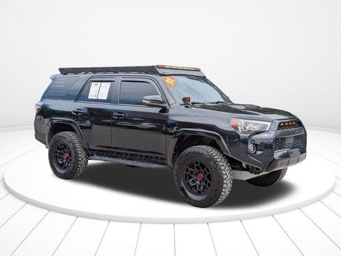 Used 2021 Toyota 4Runner Venture w/ Moonroof Package AWD/4WD image 2