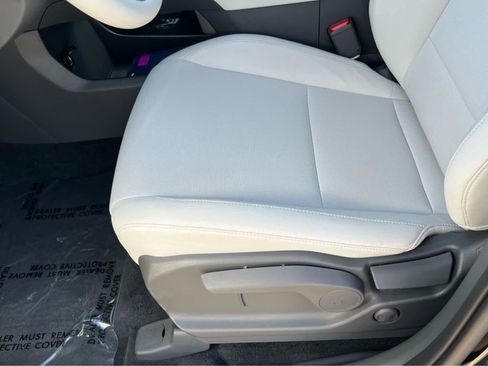 New 2026 Hyundai Santa Fe SE AWD/4WD image 29