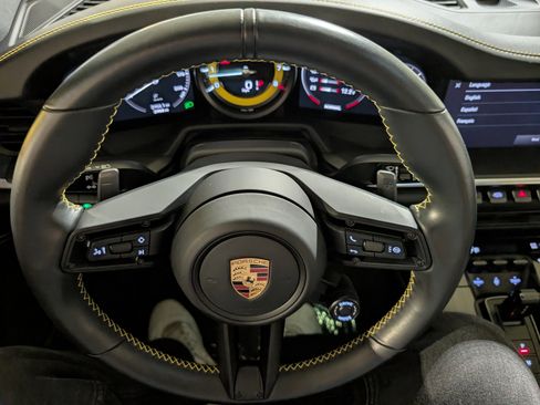 Certified 2022 Porsche 911 Carrera RWD image 6