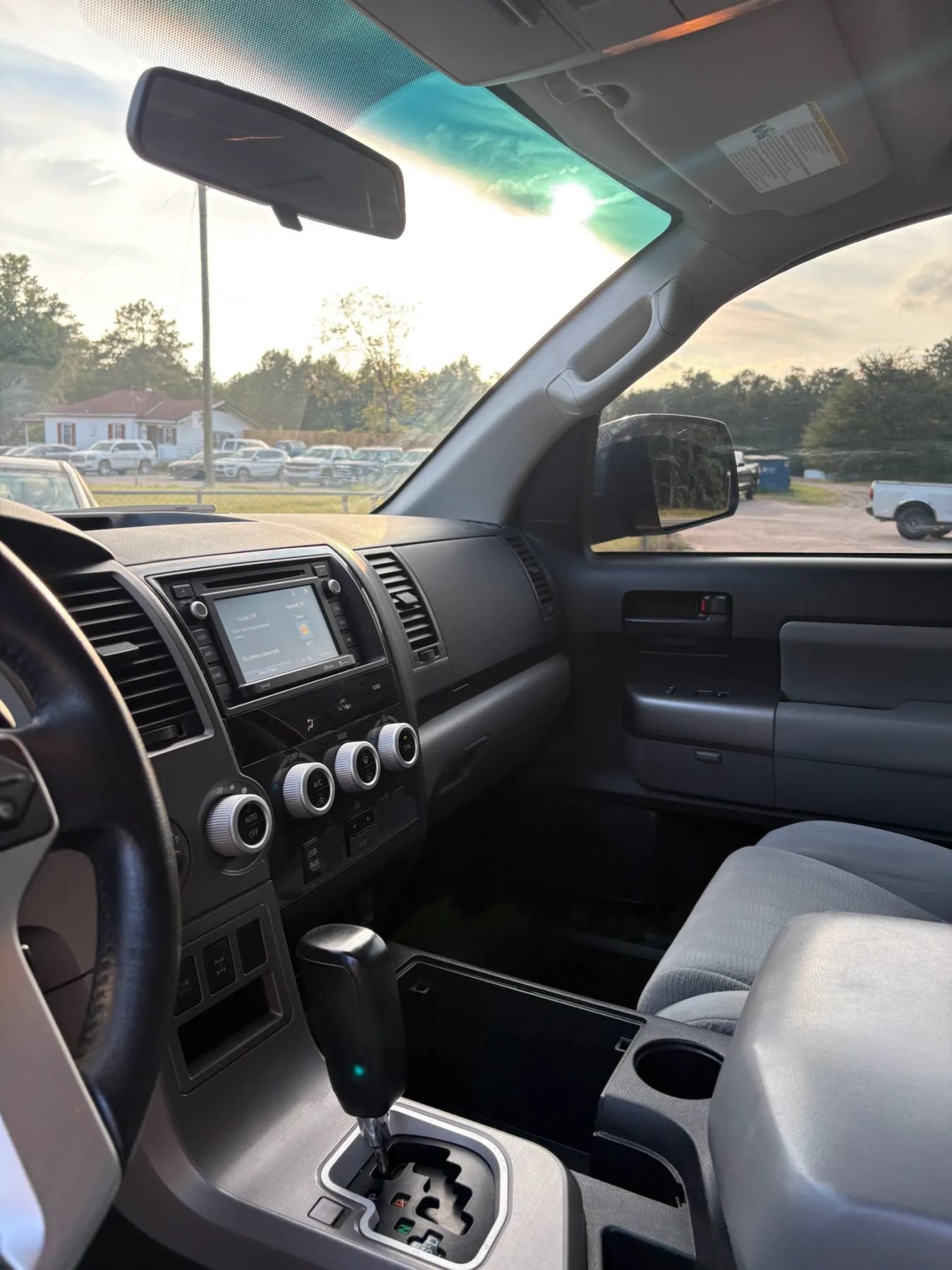 Used 2016 Toyota Sequoia SR5 AWD/4WD image 11