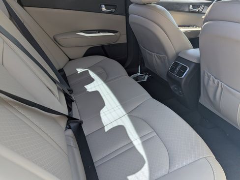 Used 2018 Kia Optima EX w/ Technology Package image 11