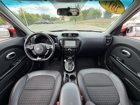 Used 2017 Kia Soul ! w/ Tech Package FWD image 12