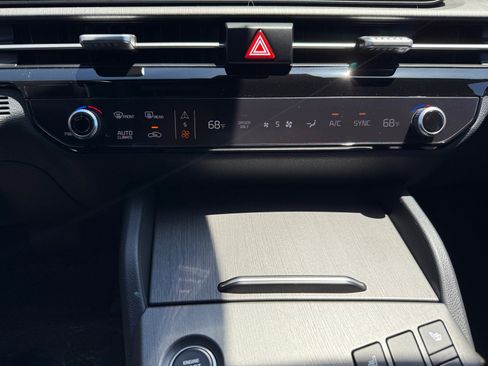 New 2027 Kia Sportage X-Line AWD/4WD image 13