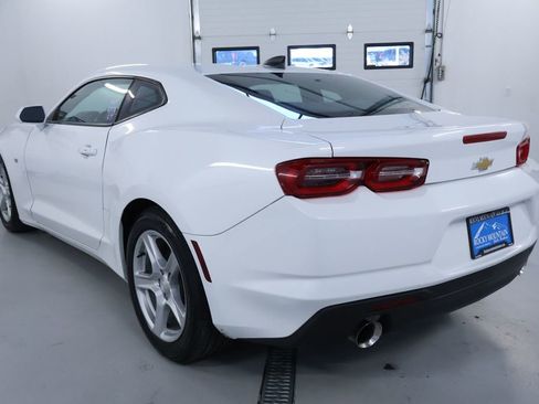 Used 2023 Chevrolet Camaro LT image 5