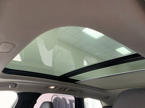 Certified 2025 Volvo XC60 B5 Plus image 16