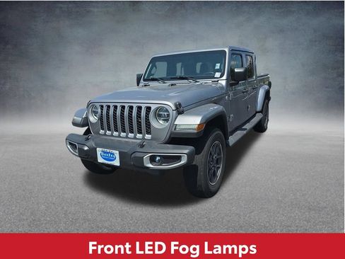 Used 2020 Jeep Gladiator Overland w/ LED Lighting Group AWD/4WD image 14