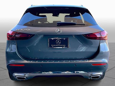 New 2026 Mercedes-Benz GLA 250 image 4