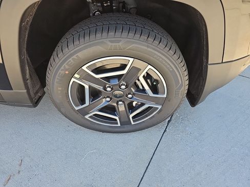 New 2026 Jeep Cherokee Limited AWD/4WD image 9