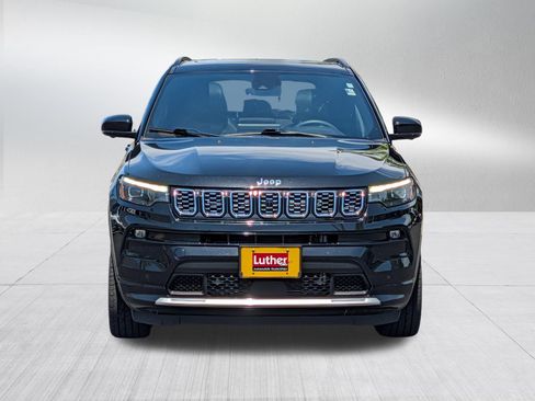 Used 2024 Jeep Compass Limited w/ Elite Group AWD/4WD image 2