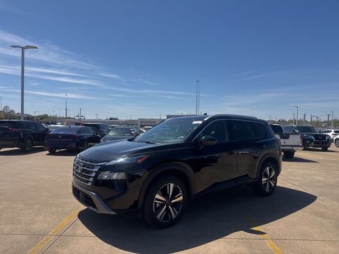 Certified 2026 Nissan Rogue SL image 7