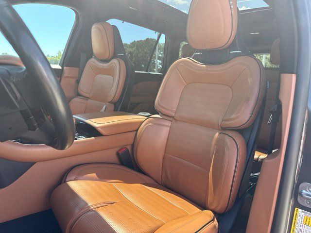 Used 2024 Lincoln Aviator Black Label w/ Dynamic Handling Package AWD/4WD image 6
