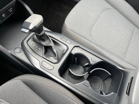 Used 2025 Kia K4 LXS image 24