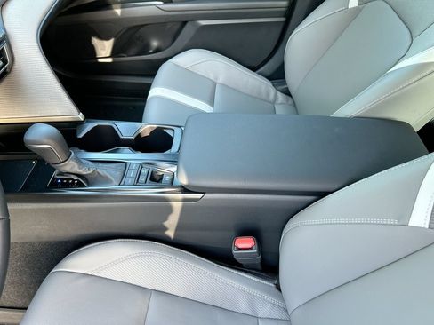 Certified 2026 Toyota Camry SE FWD image 29